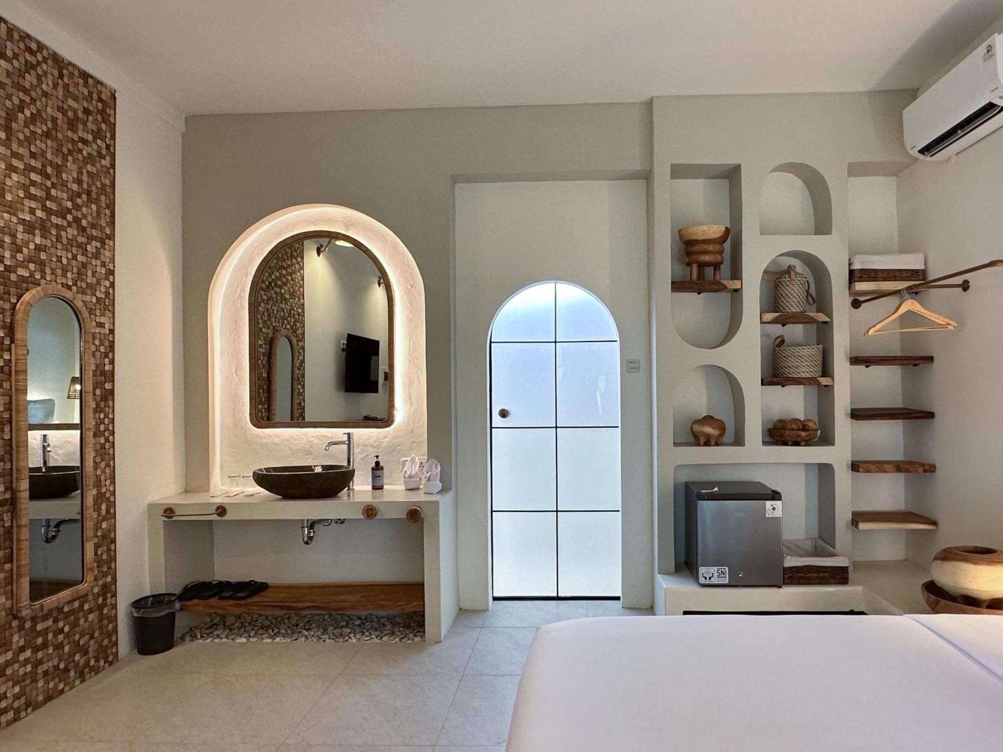 El Tropico Boutique Hotel 4*